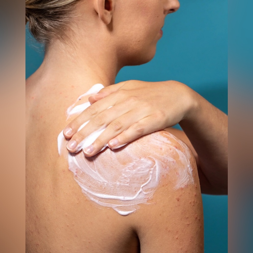 TRULY CHERRY JELLY BODY WASH - Picture 4 of 4